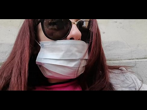❤️ Nicoletta报复她的邻居，在他的车库里撒尿（特别Covid19意大利检疫局） ❤ Quality porn